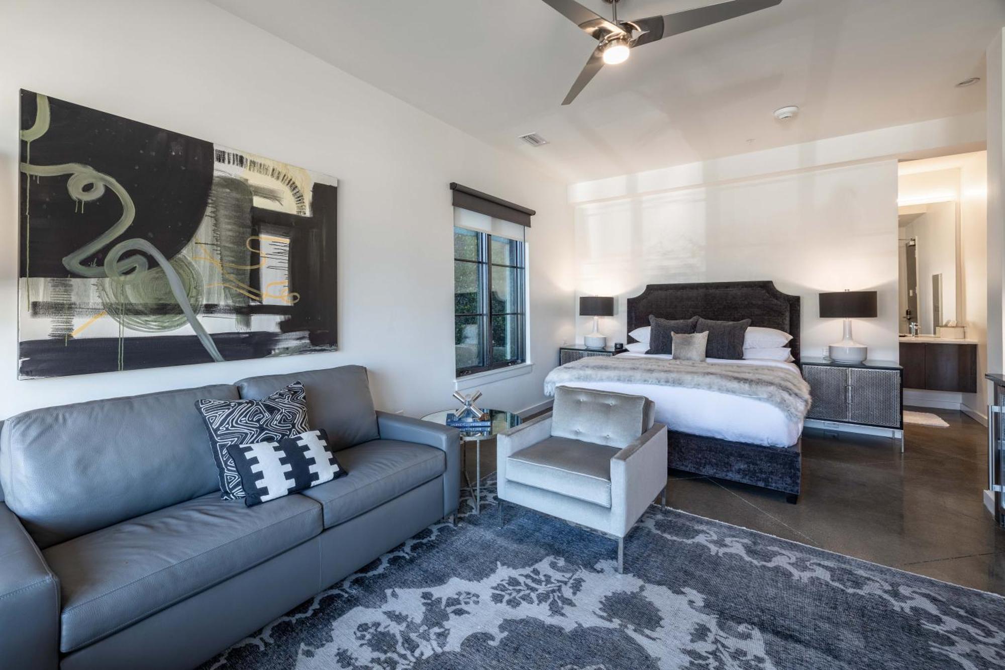Hotel 121 By Avantstay Chic Modern In *
