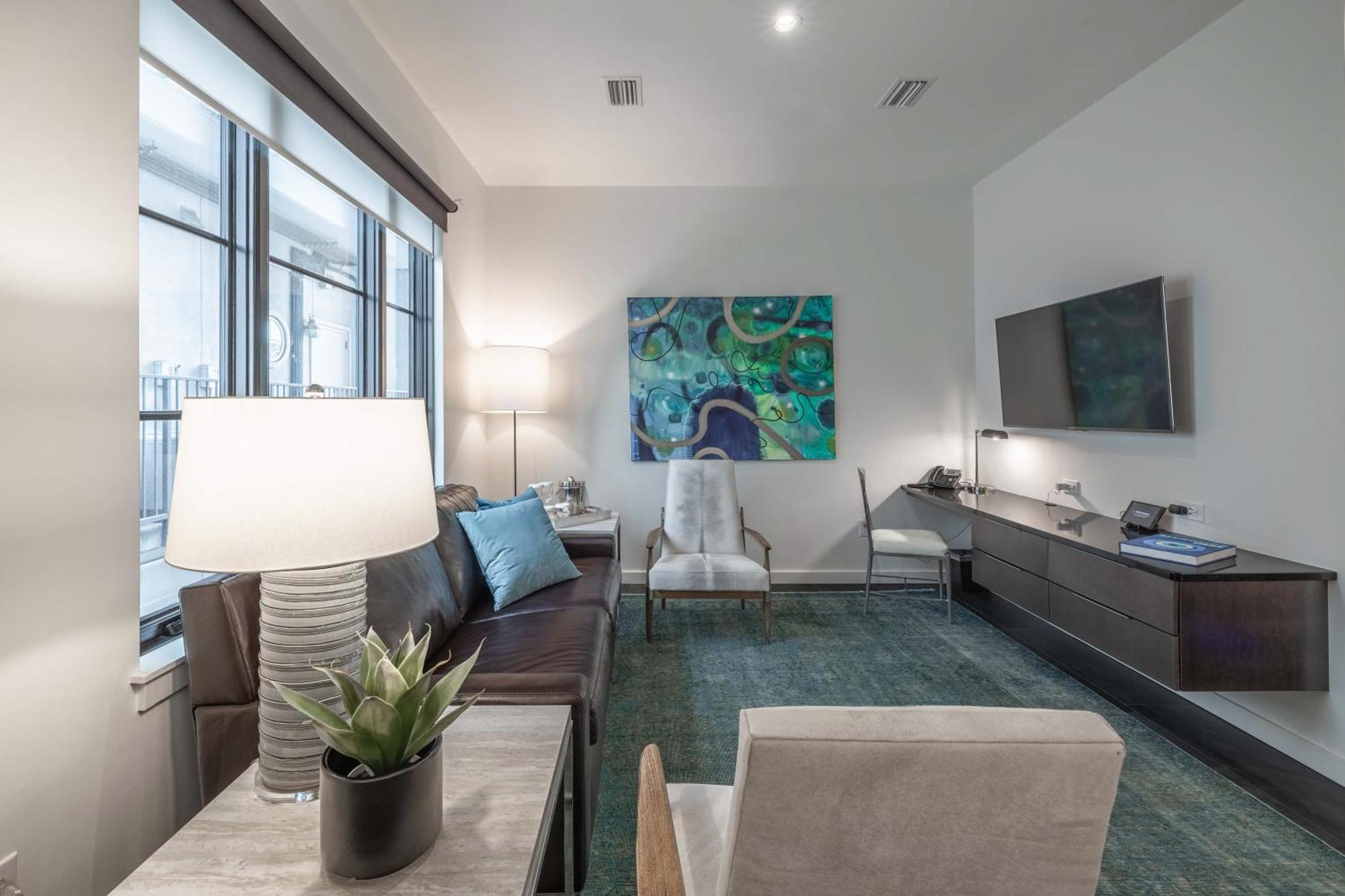 121 By Avantstay Chic Modern In