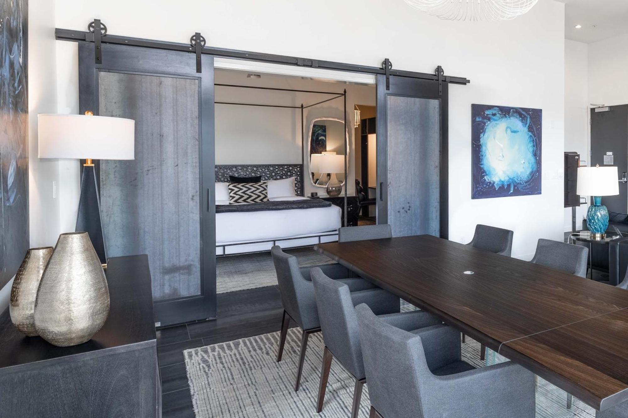 Hotel 121 By Avantstay Chic Modern In *
